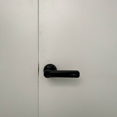 Khóa vân tay cửa phòng DEMAX SL109 BL