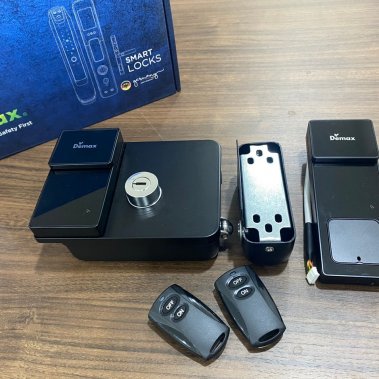 Khoá vân tay cửa cổng chống nước DEMAX SL608 GB APP