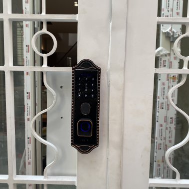 Khoá vân tay cửa cổng chống nước Hubert HB CC I3 EU