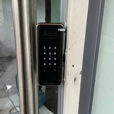 KHÓA ĐIỆN TỬ KÍNH HUBERT HB CK68 BLACK