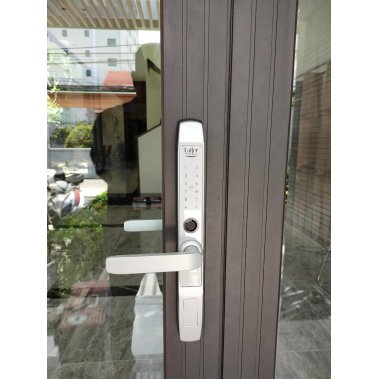 Khoá vân tay cửa nhôm, cửa đố nhỏ Laffer R1