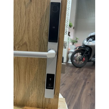 Khóa vân tay cửa nhôm xingfa Kassler KL-599CW (màu trắng) - Chống nước