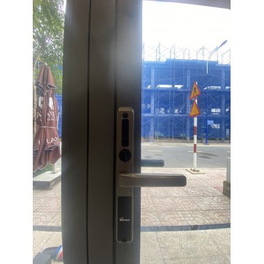 Khóa cửa nhôm xingfa chống nước Demax EL606 AG App Wifi