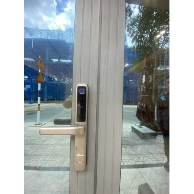 Khóa cửa nhôm xingfa chống nước Demax EL606 AG App Wifi