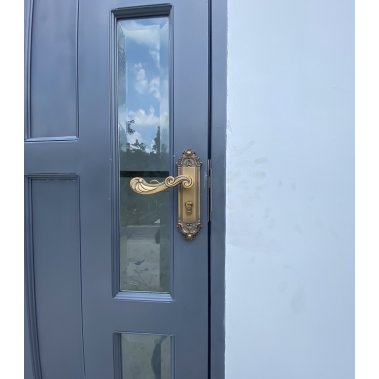 Khóa cửa chính Demax CLK305